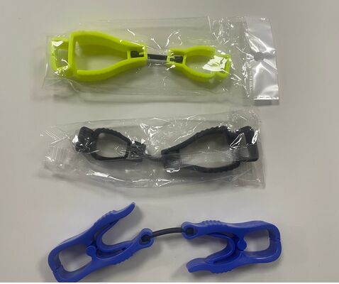 Clips per guanti in plastica Stampa di logo personalizzato Tenitore guanto di lavoro durevole Materiale polietilene Opzioni di colori e dimensioni multiple